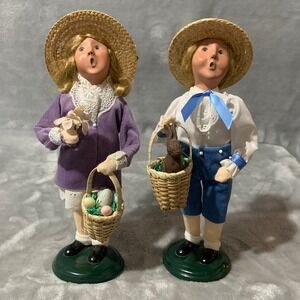 Byers Choice LTD Easter Carolers Boy Girl Figurines Straw Hats Baskets 2006